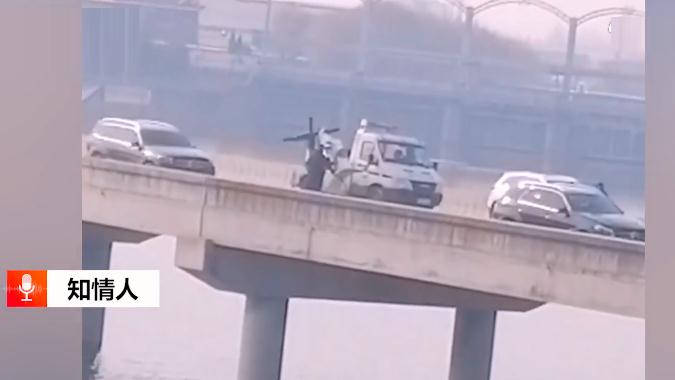 臨沂一對男女跳河,臨沂一對男女跳河事件，動態(tài)評估與救援行動的重要性,靈活性策略解析_金版22.74.21