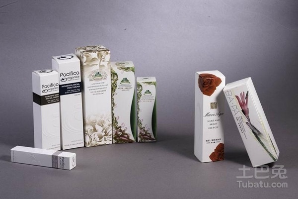 怎么用紙板做化妝品,如何用紙板制作化妝品，一種創(chuàng)新與藝術(shù)的融合（精細解析說明）,全面理解執(zhí)行計劃_象版16.83.44