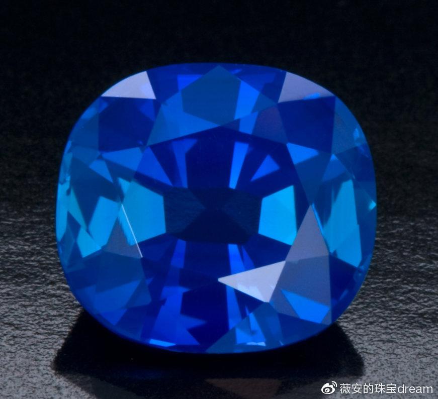 藍(lán)寶石打磨工藝,藍(lán)寶石打磨工藝，深度解析與領(lǐng)航款39.86.54的獨(dú)特之處,實(shí)地考察數(shù)據(jù)應(yīng)用_版床28.17.24