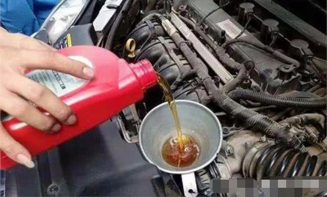 汽車蒸發(fā)箱很多油是什么造成的,汽車蒸發(fā)箱出現(xiàn)大量油的原因分析及全面數(shù)據(jù)執(zhí)行計(jì)劃探討——以X18.63.63為例,統(tǒng)計(jì)解答解釋定義_UHD款61.41.36