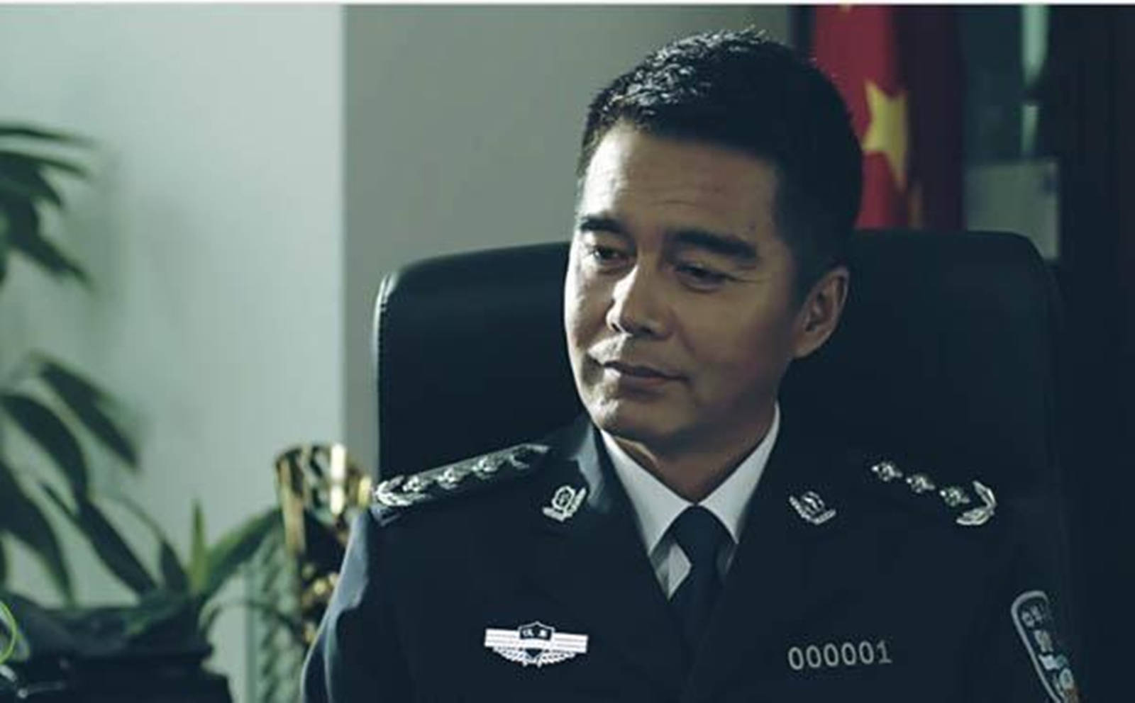我不清楚您提到的余華英的相關(guān)信息。死刑復(fù)核是對(duì)被判死刑的案件進(jìn)行復(fù)核的程序，這個(gè)過(guò)程需要一定時(shí)間來(lái)完成。每個(gè)案件的情況都是獨(dú)特的，因此無(wú)法確定具體的復(fù)核時(shí)間。如果您需要了解有關(guān)特定案件的最新信息，建議您關(guān)注官方渠道或可靠的新聞來(lái)源以獲取最新信息。