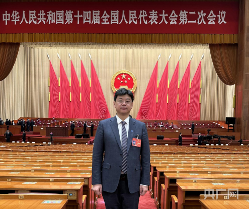 新奧股份上市時(shí)間,電詐園區(qū)收200萬(wàn)放王星？女友回應(yīng)